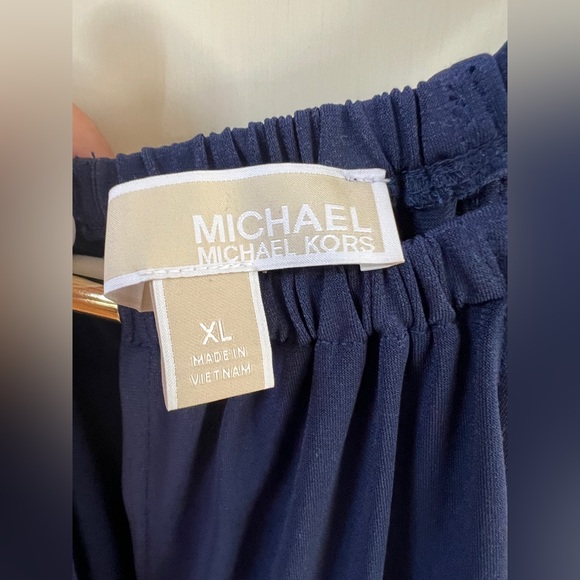 Michael Kors sleeveless blouse XL with gold trim - Picture 2 of 8